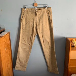 Gap Straight Fit Khakis (34x34)